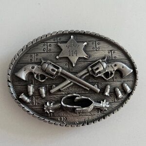 EMI 2006 Oval Pewter Tone Metal Western Theme Belt Buckle Sheriff Badge Spurs